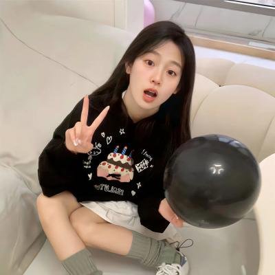 第六个嫌疑人封面